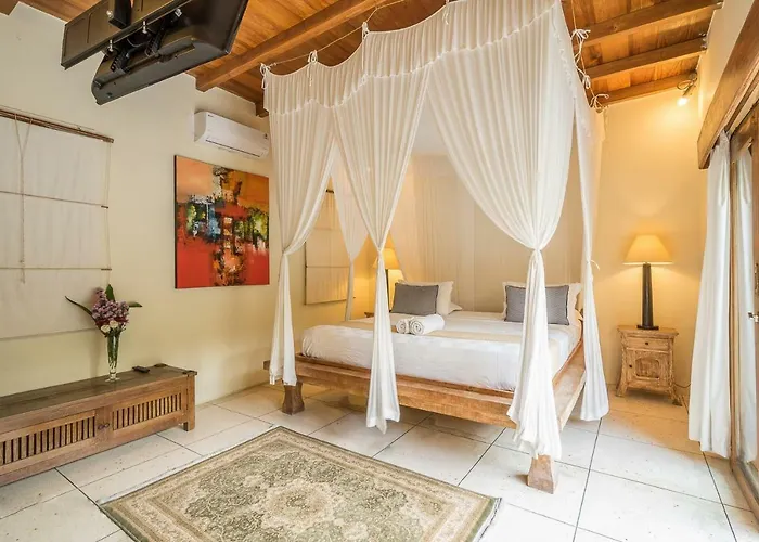 Villa Umah Maya