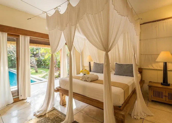 Villa Umah Maya *